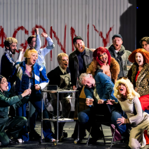 Rise and Fall of the City of Mahagonny review – big and brash staging for Brecht and Weill’s whisky-soaked dystopia