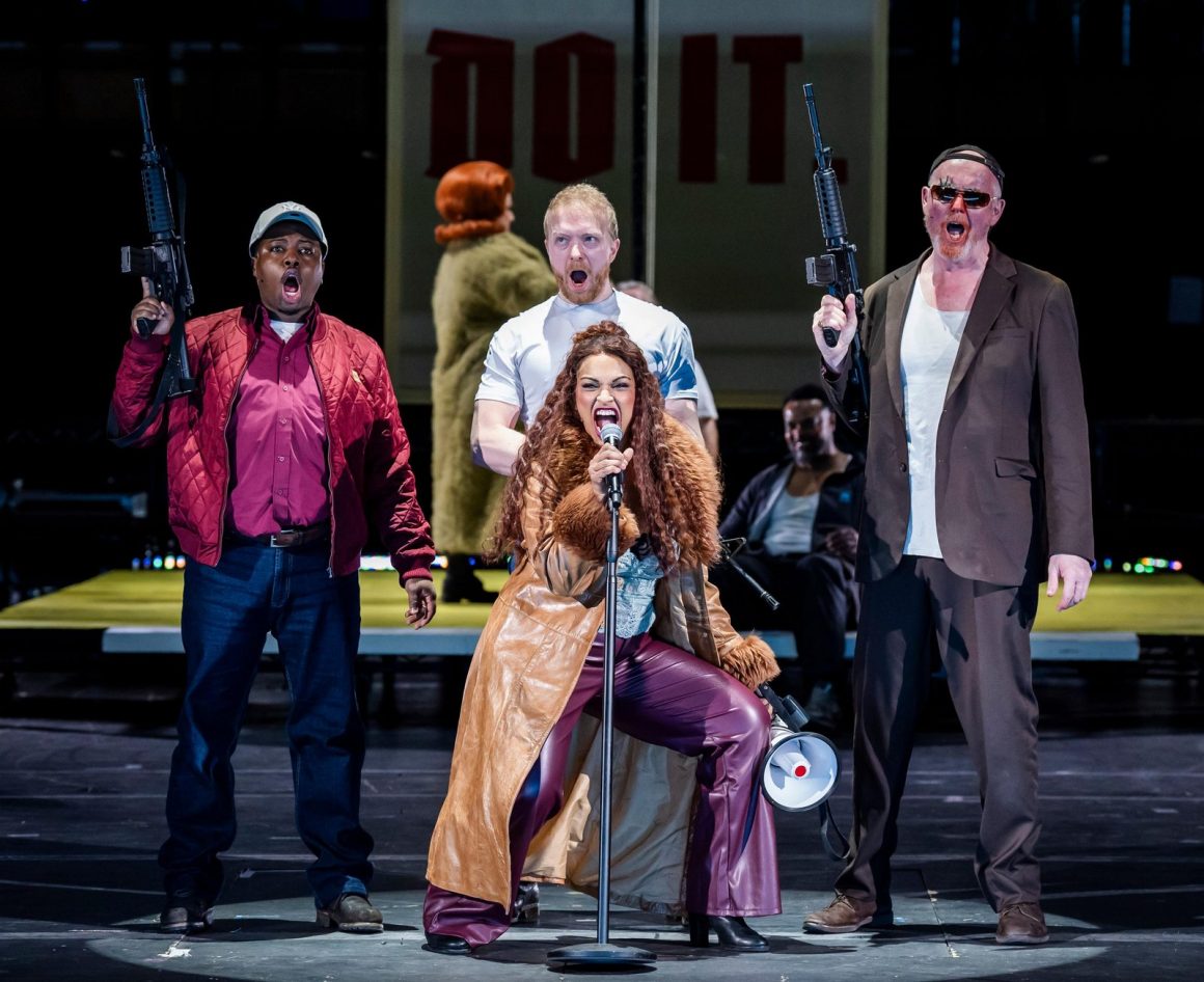 Rise and Fall of the City of Mahagonny review