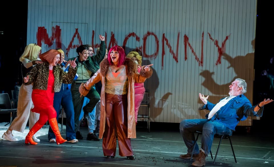Rise and Fall of the City of Mahagonny: A Trumpian ‘hellhole’ opera Rise and Fall of the City of Mahagonny: A Trumpian ‘hellhole’ opera